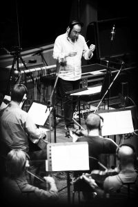 Stefano Fonzi in studio di registrazione con la London Symphony Orchestra